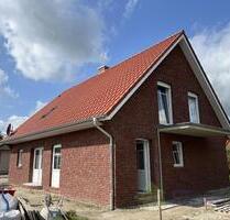 Neubau Obergeschosswohnung mit Balkon in Moormerland- Warsingsfehn!