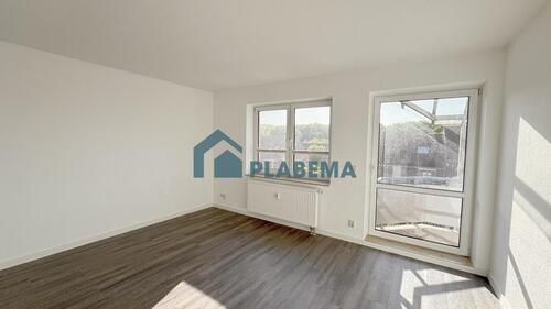 Foto - Lindenberg 4 Zimmer - Wohnung, Balkon, wird frisch renoviert, neue EBK und Stellplatz möglich