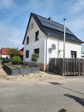 Foto - Gemütliches Einfamilienhaus mit Gartenidylle und Potenzial