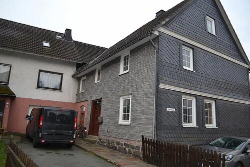Foto - WohnungsanzeigeHausanzeige – Einfamilienhaus in Bromskirchen zur Miete