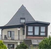 5Zimmer, Küche,2Bäder, Balkon,2Stellplätze in Linden