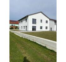 Wohnen und Arbeiten - 2.000,00 EUR Kaltmiete, in Pfakofen (PLZ: 93101)