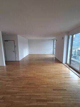 Foto - TRAUMWOHNUNG im Saarlandstraßenviertel mit neuer Einbauküche!!!