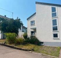 Freistehendes 2-Familienhaus in Nellmersbach - Leutenbach