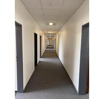 Büroraum - Einzelbüro - Büro - 357,00 EUR Kaltmiete, in Ronnenberg (PLZ: 30952)