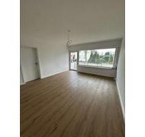 Sanierte 2 ZKB Wohnung mit Küche und Balkon, Am Asenberg - Bad Salzuflen