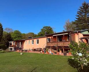 Mehrgenerationenhaus, 2 Ferienhäuser , 1 Reihenbootshaus mit Boot - Malchin