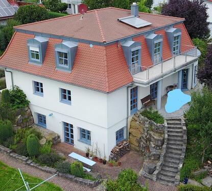 Foto - großes Einfamilienhaus, Toskana im Bauland