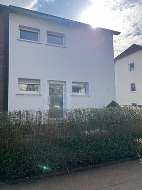 Foto - Reihenhaus mit Garten - 1.295,00&nbsp;EUR Kaltmiete, ca.&nbsp; 100,00&nbsp;m&sup2;