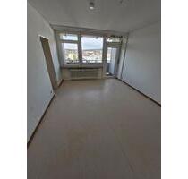 Großzügige 1 Zimmer Wohnung im 9.Stock mit Balkon in Bad Nauheim