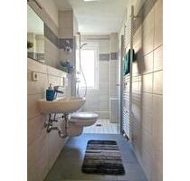 Charmante 3-Raum-Wohnung mit Dusche und Balkon, Einzug ab 1026 möglich! - Glauchau