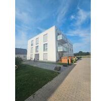 helle 4 Zimmerwohnung mit Balkon - Bucha