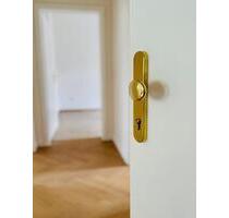 3-Zimmer-Altbauwohnung, Erstbezug nach Renovierung - Nürnberg Gleißhammer