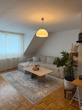 Foto - Helle und großzügige 2-Zimmer-Wohnung in attraktiver Lage in Kalk