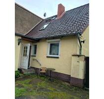 Haushälfte - 65.000,00&nbsp;EUR Kaufpreis, ca.&nbsp; 115,00&nbsp;m&sup2; in Grimmen (PLZ: 18507)