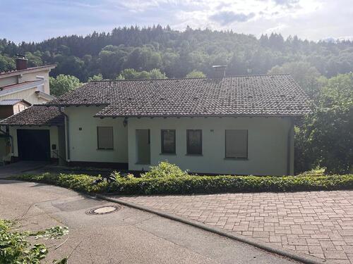 Foto - Oase in der Natur–Charmantes Einfamilienhaus mit Einliegerwohnung