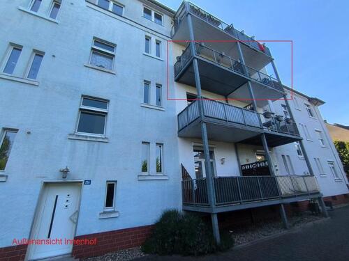 Foto - Familienfreundliche Wohnung mit sechs Zimmern und Garten