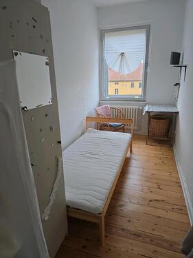 Foto - Halbzimmer in eine Wohnung_nur Frauen