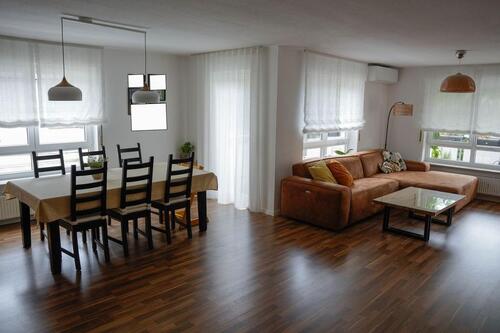 Foto - Großzügige 4,5-Zimmer-Wohnung 107 m² in ruhiger Lage