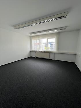 Foto - Bürofläche zu vermieten - PB Citynähe