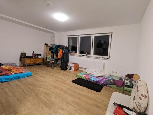 Foto - 1-Zimmer-Wohnung ab 1. Dezember 2025 zur Langzeitmiete verfügbar.