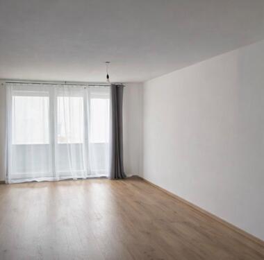 Foto - Renovierte 3 Zimmer Wohnung - 295.000,00&nbsp;EUR Kaufpreis, ca.&nbsp; 83,00&nbsp;m&sup2;