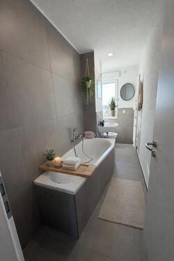 Foto - Top kernsanierte 4-Zimmer-Wohnung mit Balkon (Erstbezug)