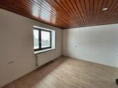 Foto - 4 Zimmer Dachgeschoßwohnung zur Miete in Schiffweiler