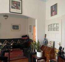 Großzügige 5-Zimmer-Altbauwohnung mit Stuck, Nähe Ubahn - Fürth Altstadt
