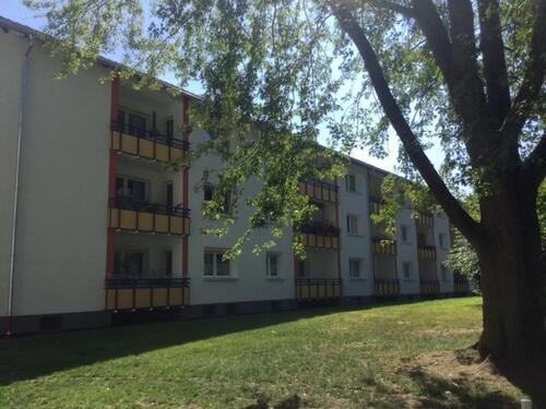 Foto - 2-Zimmer Wohnung mit Balkon in gepflegter Grünanlage!