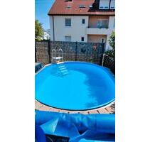 Reihenmittel Haus mit Garage und Pool - Mutlangen