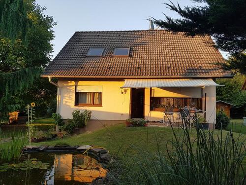 Foto - Einfamilienhaus mit großem Grundstück