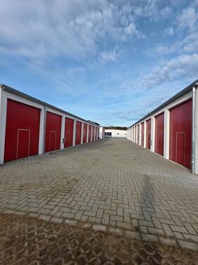 Foto - Groß Garagen für WoMo Oldtimer Sportwagen Lager frei