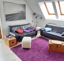 Geschmackvolle 3,5-Raum-Maisonette-Wohnung mit Balkon und Küche - Günzburg