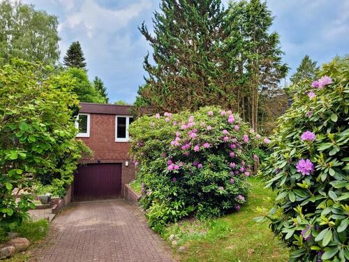 Foto - Großzügiger Bungalow: 137 m² Wohnebene + 45 m² wohnl. Souterrain