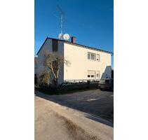 Einfamilienhaus mit großem Balkon und Hobbyraum - Ehingen (Donau)