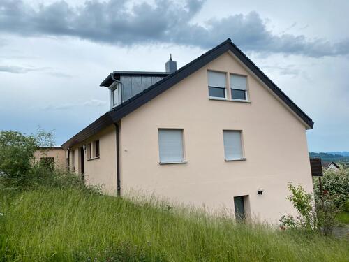 Foto - Schöne 3-Zimmer Wohnung mit großer Dachterasse im Grünen