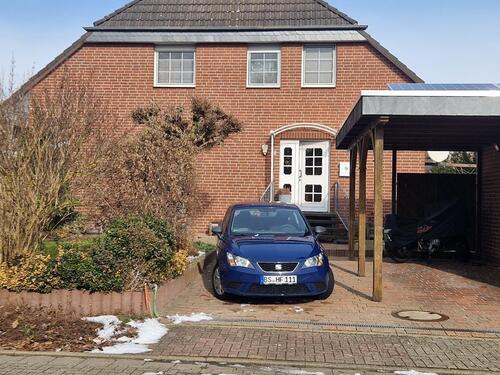 Foto - DHH 135 qm mit Keller, PV, Carport, Sauna, FBH, o. Makler