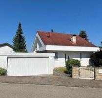 Wohnhaus mit Doppelgarage und Garten in Auenstein (74360) - Ilsfeld