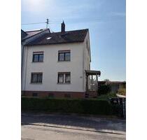 Haus mit Potential in Frankfurt-Goldstein auf Erbpacht-Grundstück - Frankfurt am Main Schwanheim