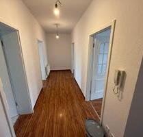 Große, helle 3-Raum Wohnung mitten im Zentrum von Auerbach! - Auerbach/Vogtland
