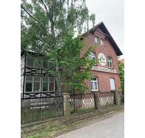 2,5-Raum-Wohnung im Erdgeschoss mit Terrasse und Loggia - Halberstadt