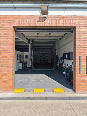 Foto - Halle für Folierung Gutachten Lager – 180 m² – eingerichtet