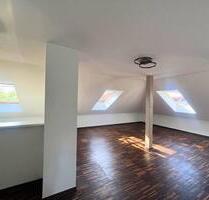 Moderne 2-Zimmer-Wohnung mit EBK und Tageslichtbad in ruhiger Wohnlage in Berlin-Altglienicke