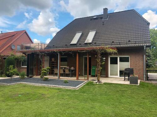 Foto - Hochwertiges EFH mit Wintergarten, Kamin, Dachterrasse in Hagenow