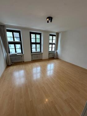 Foto - Wunderschönes lichtdurchflutetes 1 Zim. Apart. mit Balkon im Herzen Ingolstadts