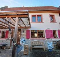 Rheinhessischen Hofreite mit Nebengebäuden - Armsheim