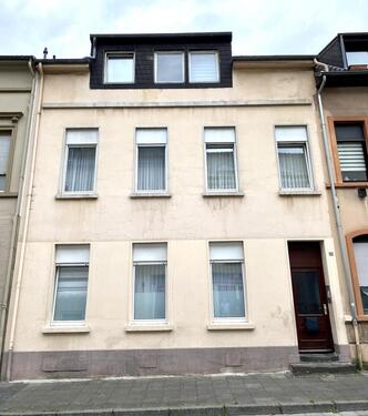 Foto - Krefeld-Crakau,139m², 5 ZKDB, Terrasse, Gäste-WC, ab 01.04.2026