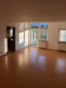Foto - Schöne 2-Zimmer-Wohnung mit Balkon im DG inkl. TG-Stellplatz
