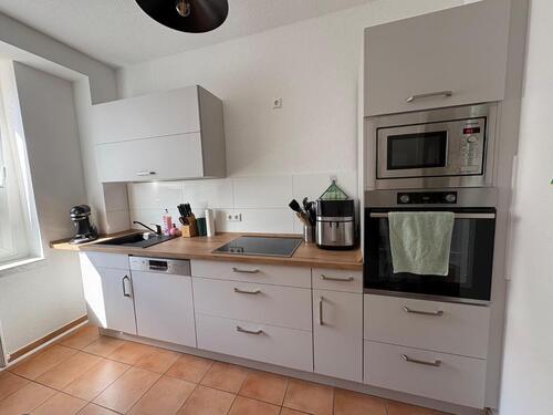 Foto - Neu sanierte 3 Raum Wohnung mit Einbauküche und Pkw-Stellplatz